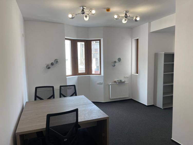 Birou, de 856.15002441406 mp, în Ștefan cel Mare