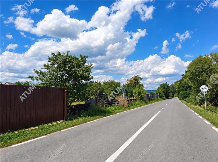 Casă individuală cu 4 camere cu Canalizare în Porumbacu de Sus