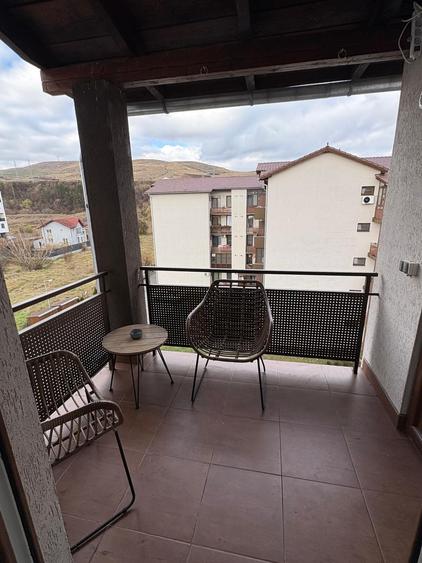 Apartament cu 3 camere,2 balcoane,parcare,zona Tineretului - 7