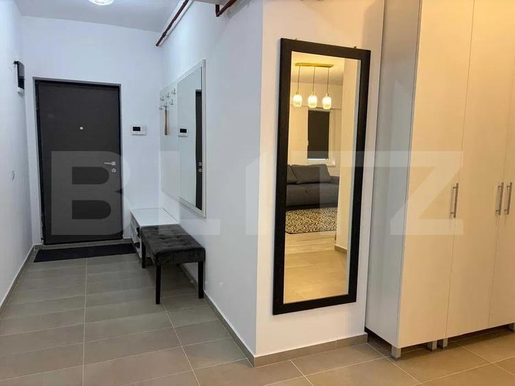 Apartament cu 2 camere decomandat, mobilat în Semicentral