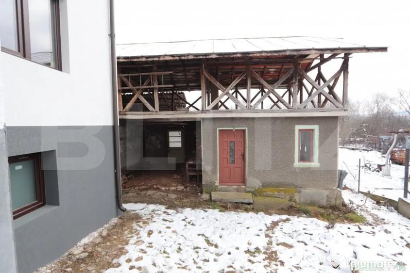 Casă cu 5 camere cu Teren 680 Mp în Central