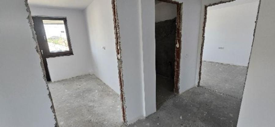 Duplex cu 4 camere cu Canalizare în Bălăceanca