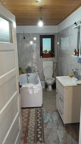 Casă cu 3 camere în Central