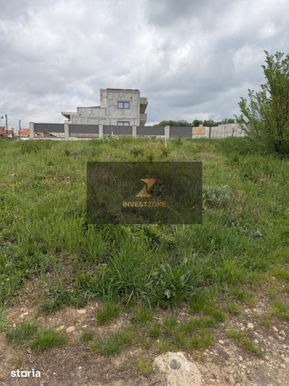 Teren de 708 mp, în Oncea