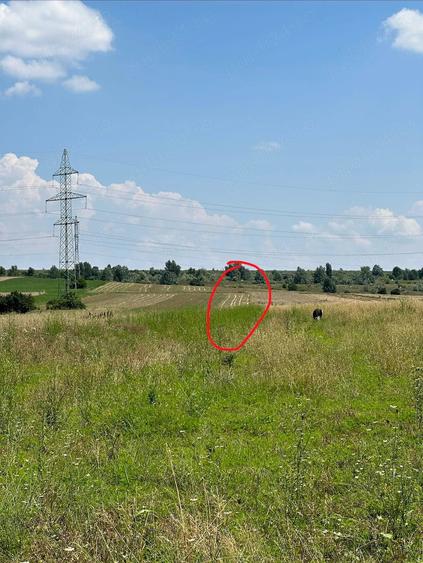 Teren de 8800 mp, în Central