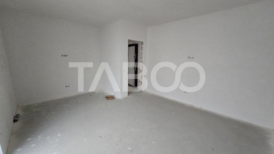 Apartament cu 3 camere decomandat în Mihai Viteazul