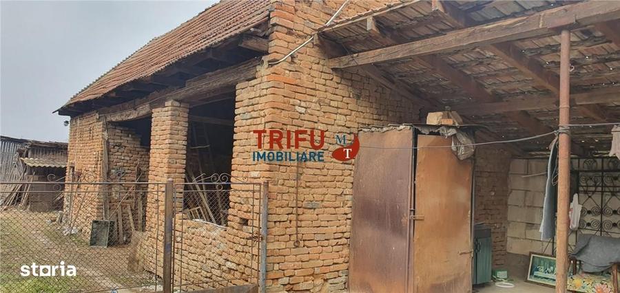 Casă cu 4 camere în Drâmbar