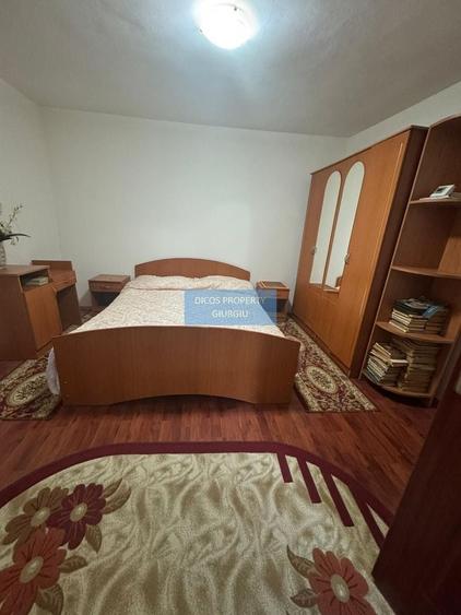 Casă individuală cu 3 camere cu Canalizare în Periferie