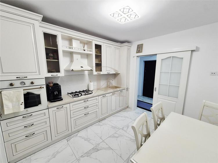 Apartament cu 2 camere decomandat în Centru Civic