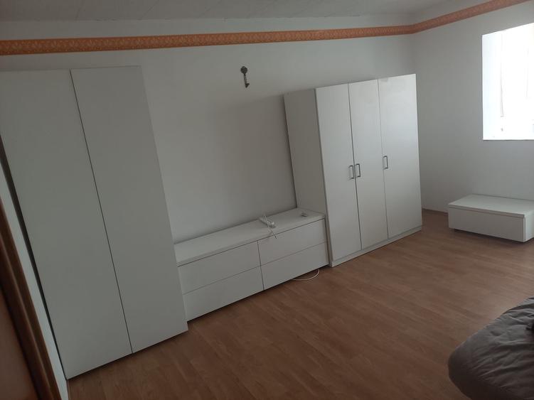 Inchiriez ap 3 camere decomandat - 5