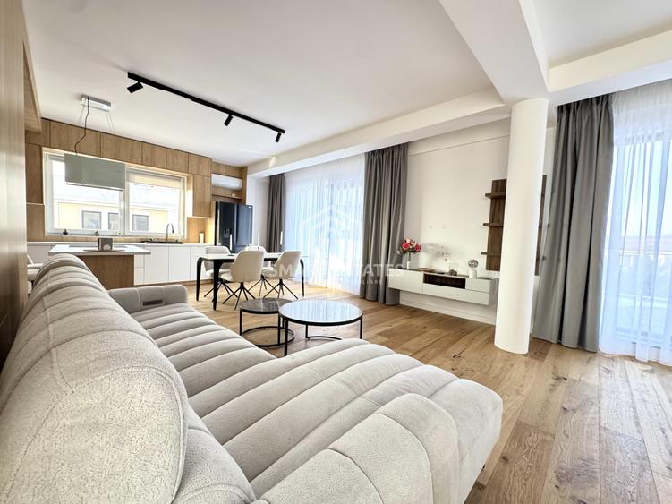 Apartament cu 4 camere decomandat, mobilat în Pipera