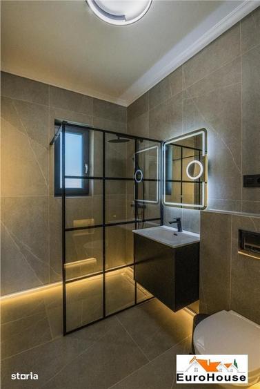 Casă cu 4 camere cu Teren 580 Mp în Central