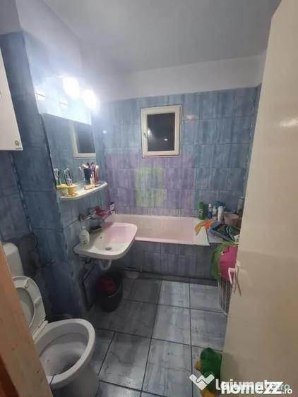 Apartament cu 3 camere decomandat în Câmpina