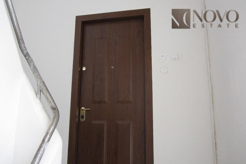 Apartament cu 4 camere decomandat în P-ța Sfântul Ștefan