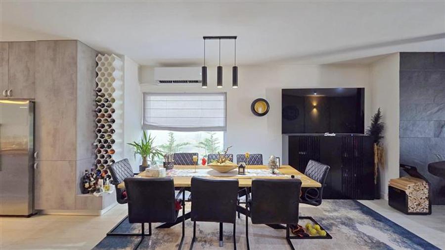 Casă individuală cu 4 camere cu Piscina în Fabric
