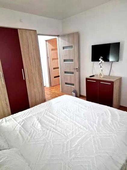 Apartament cu 2 camere semidecomandat, mobilat în Ștefan cel Mare