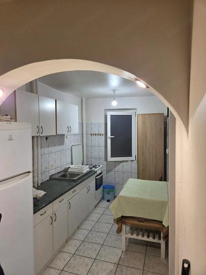 Apartament cu 2 camere semidecomandat în Pantelimon