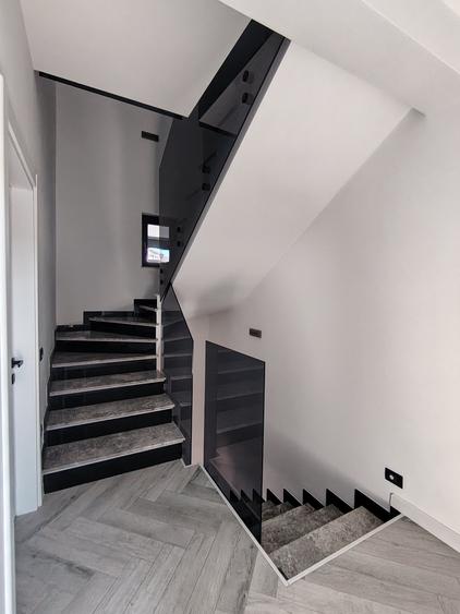 Duplex cu 4 camere cu Canalizare în Fundeni
