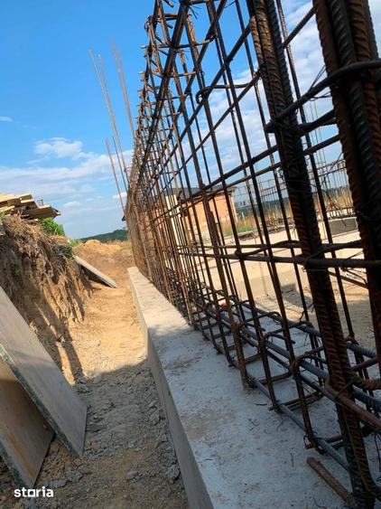 Casă cu 3 camere cu Teren 400 Mp în Păcurari