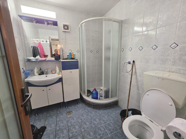 Apartament cu 2 camere decomandat în Calea Călărașilor