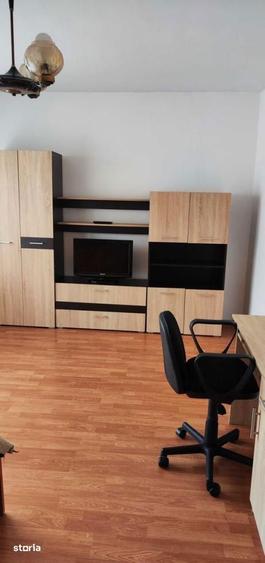 Apartament cu 2 camere, mobilat în Între Lacuri