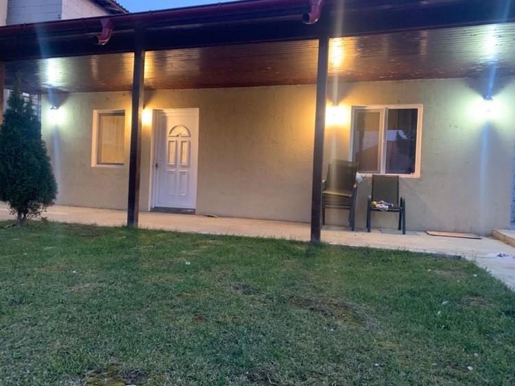Casă cu 2 camere cu Teren 350 Mp în Corbu
