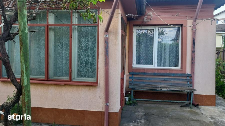 Casă cu 3 camere cu Teren 540 Mp în Central