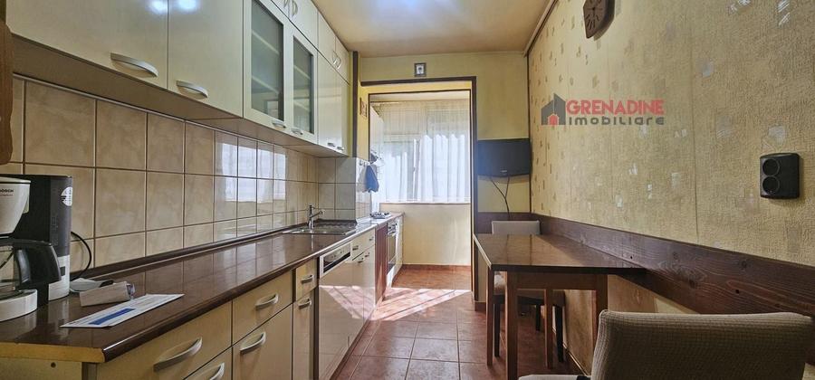Apartament cu 2 camere semidecomandat, mobilat în Florilor