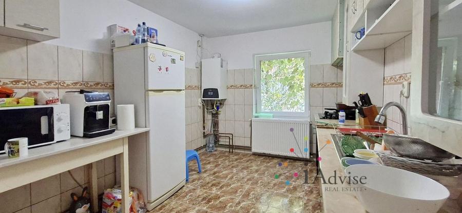 Casă individuală cu 6 camere cu Canalizare în Vulcan