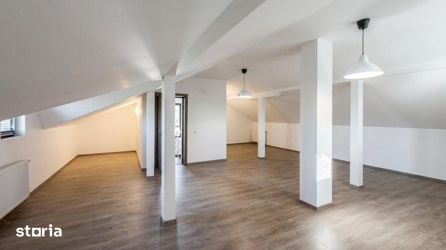 Casă cu 5 camere cu Teren 1876 Mp în Săbăreni