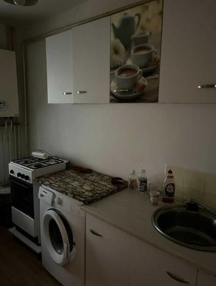 Garsonieră decomandată în Podul de Fier