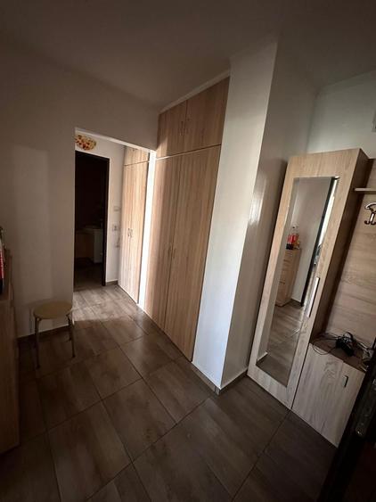 Apartament cu 2 camere decomandat în Lotus
