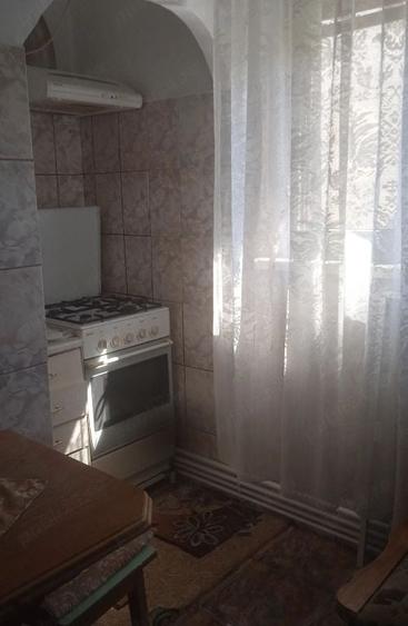 Apartament cu 2 camere decomandat în Micro 20