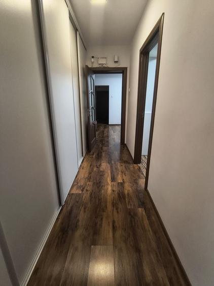 CITY MALL 4 CAMERE SEMI,90 MP PRET 156000 EURO - 4