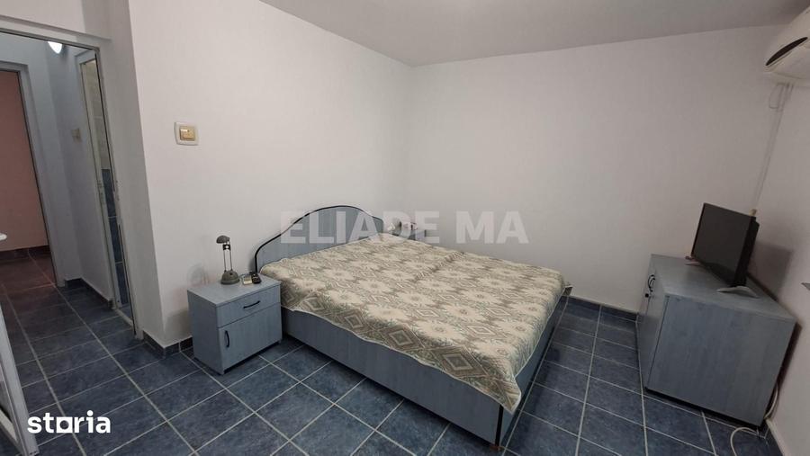 Apartament cu 3 camere decomandat în Sud