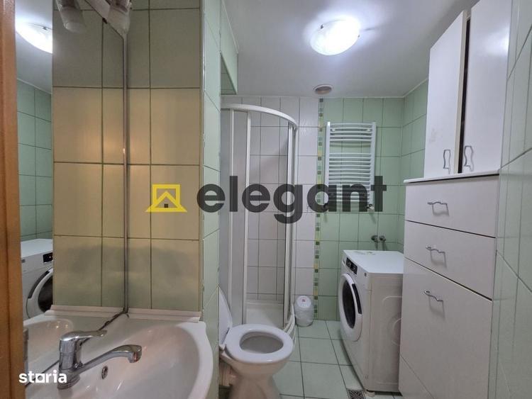 Apartament cu 4 camere decomandat în Sărari