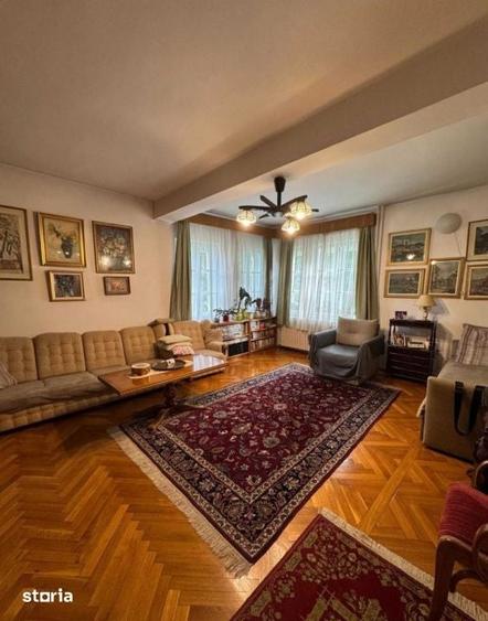 Casă cu 4 camere cu Teren 370 Mp în Andrei Mureșanu