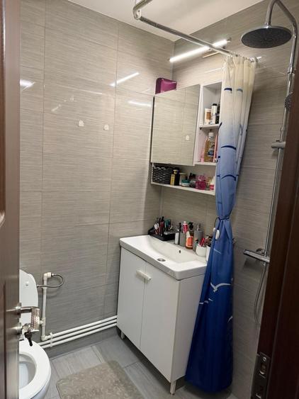 Apartament cu 4 camere decomandat în 1 Mai