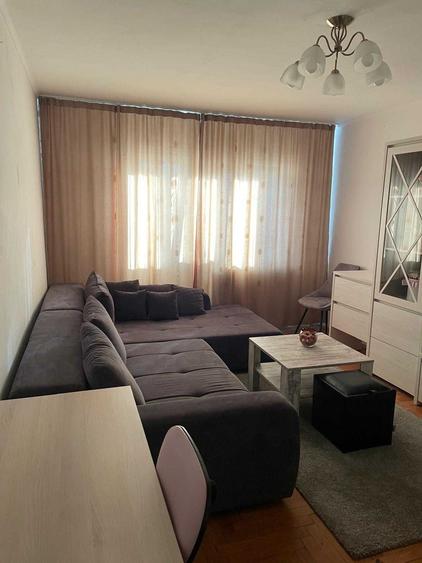 Apartament cu 3 camere decomandat în Rogerius