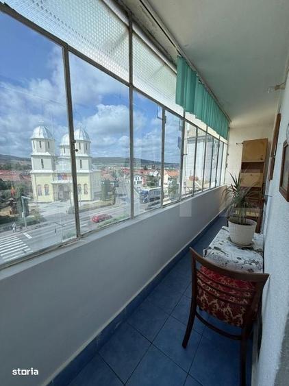 Apartament cu 3 camere decomandat în Remetea
