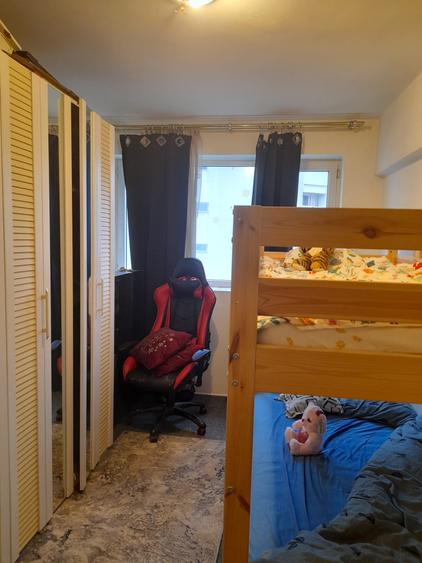 Apartament cu 3 camere semidecomandat, mobilat în Iancului