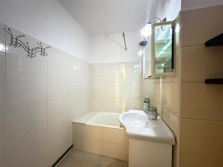 Apartament cu 2 camere decomandat, mobilat în Ștrand
