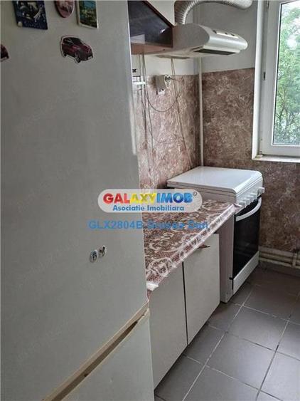 Apartament cu 2 camere decomandat, mobilat în Băneasa