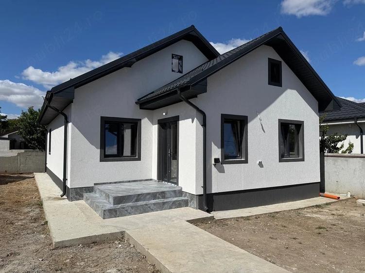 Casă cu Teren 340 Mp în Valu lui Traian