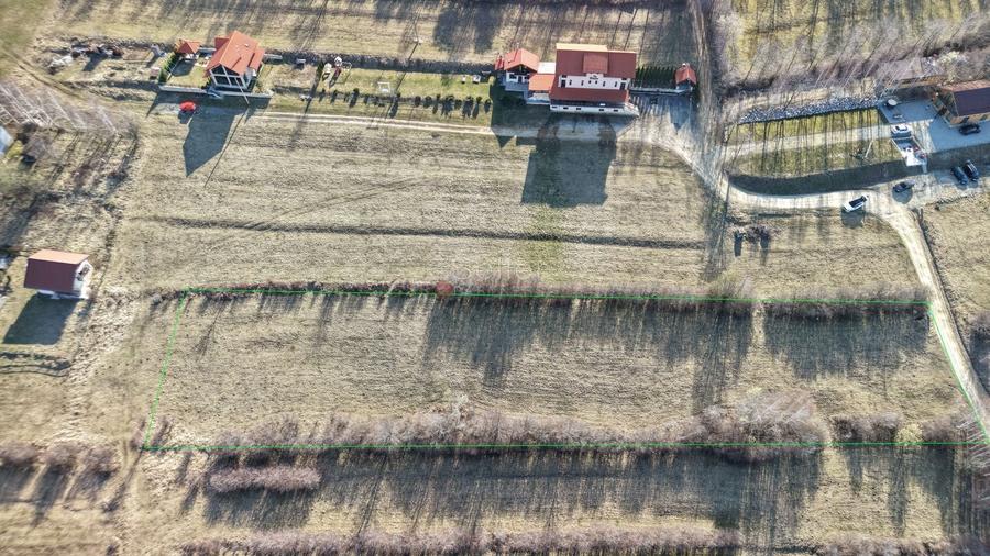 Teren Construcții intravilan de 4043 mp, în Predeluț