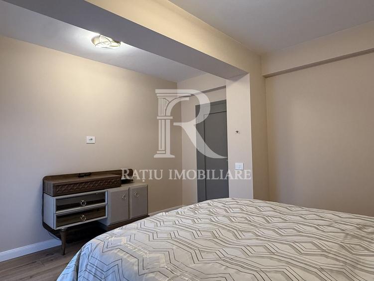 Apartament cu 3 camere decomandat, mobilat în Cantemir