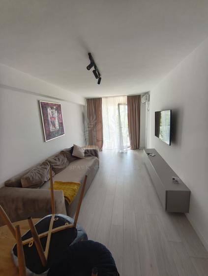 Apartament cu 2 camere decomandat, mobilat în B-dul București