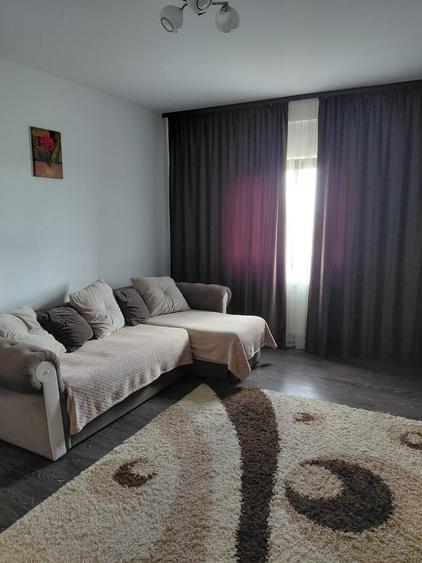 Apartament cu 2 camere decomandat în Exterior Vest