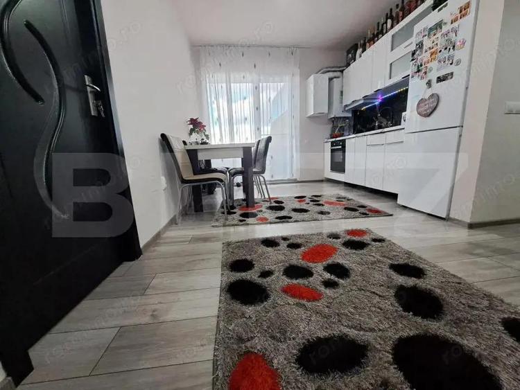 Apartament 2 camere semi decomandat, zona ceta?ii - 3