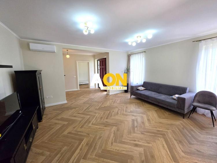 Casă individuală cu 4 camere cu Canalizare în Micești